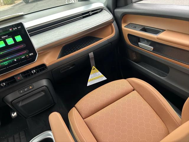 2025 Volkswagen ID. Buzz Pro S Plus
