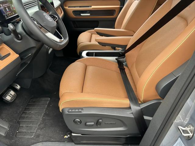 2025 Volkswagen ID. Buzz Pro S Plus