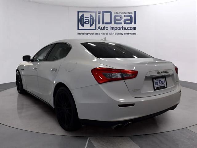 2014 Maserati Ghibli Standard