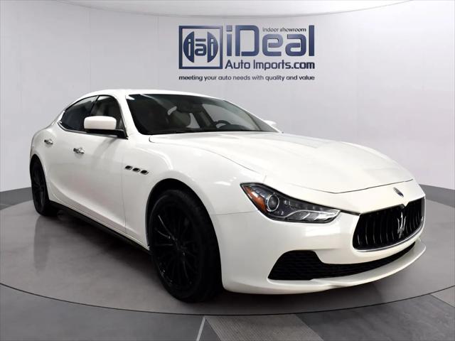 2014 Maserati Ghibli Standard