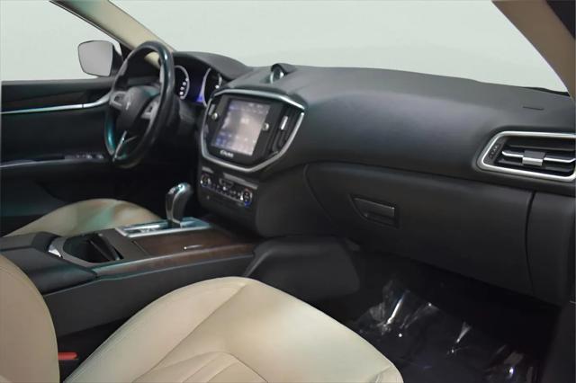 2014 Maserati Ghibli Standard