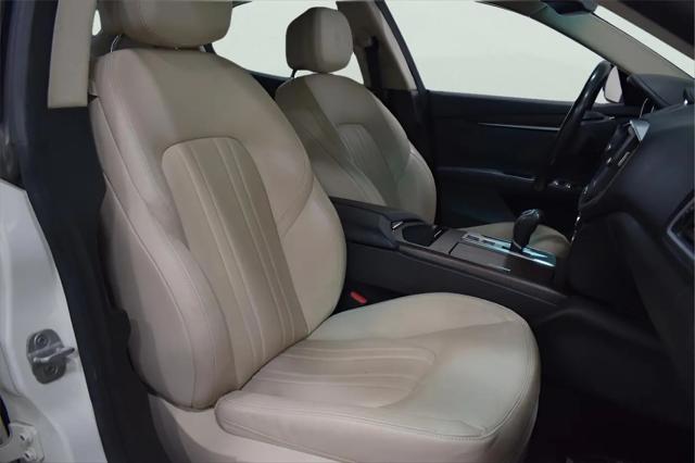 2014 Maserati Ghibli Standard