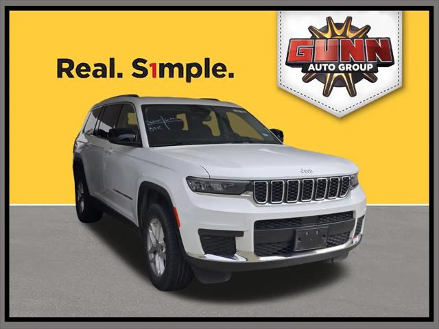 2023 Jeep Grand Cherokee L Laredo 4x4 for sale in Selma, TX