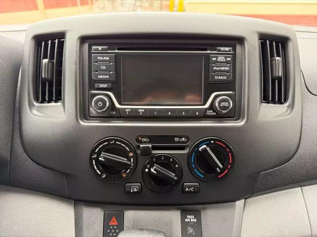 2019 Nissan NV200 SV