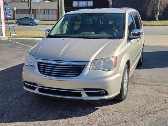 2012 Chrysler Town & Country Touring-L