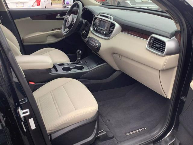 2017 Kia Sorento 2.4L LX