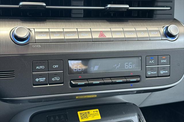 2025 Hyundai Kona EV SEL
