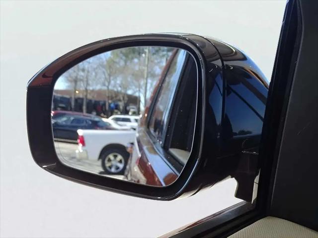 2022 Land Rover Discovery P360 HSE R-Dynamic