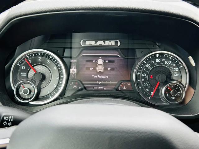 2025 Ram 1500 Big Horn Crew Cab 4x4 57 Box
