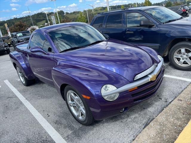 2004 Chevrolet SSR Base