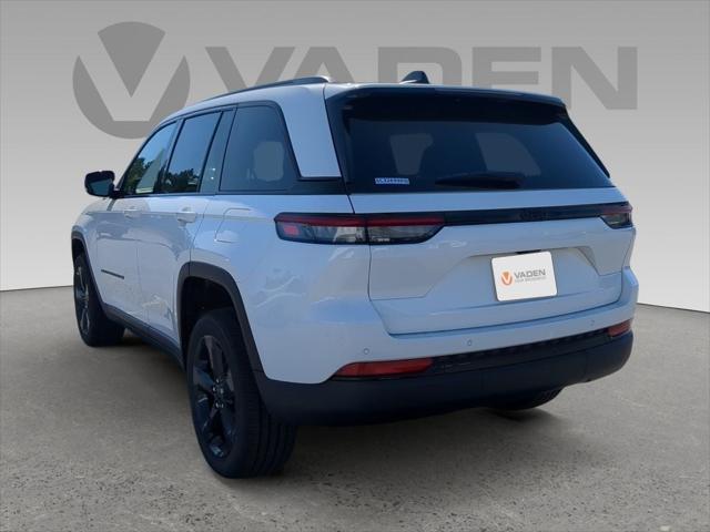 2025 Jeep Grand Cherokee GRAND CHEROKEE ALTITUDE 4X2