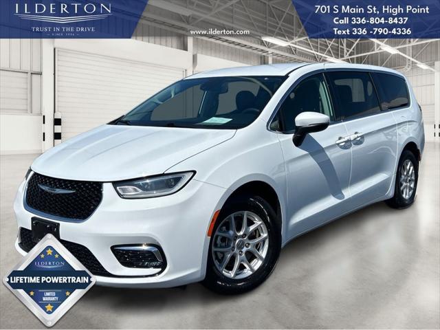 2023 Chrysler Pacifica Touring L