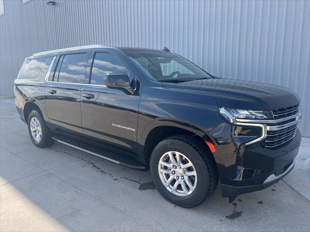 2022 Chevrolet Suburban 2WD LT