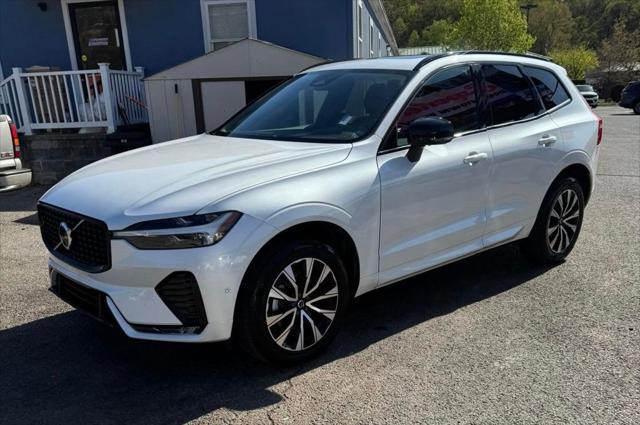 2024 Volvo XC60 B5 Plus Dark Theme 2024 Volvo XC60 B5 Plus Dark Theme