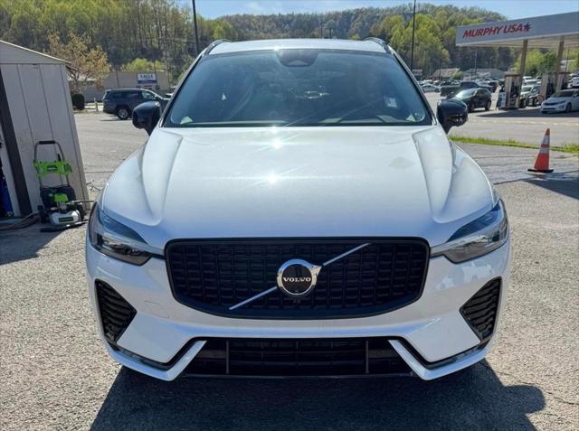 2024 Volvo XC60 B5 Plus Dark Theme 2024 Volvo XC60 B5 Plus Dark Theme