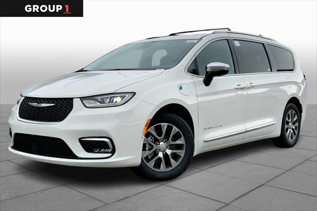 2025 Chrysler Pacifica Hybrid PACIFICA PLUG-IN HYBRID PINNACLE