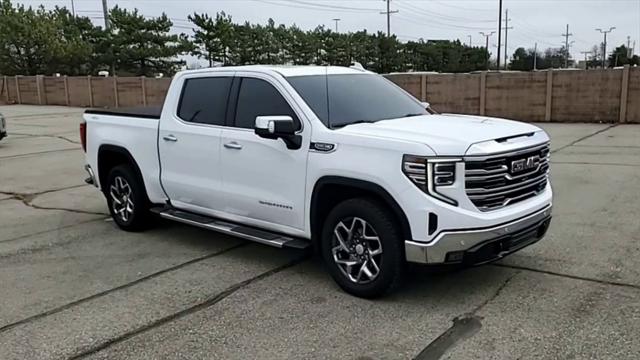 Used 2022 GMC Sierra 1500 SLT with VIN 3GTUUDED1NG509140 for sale in Waterford, MI