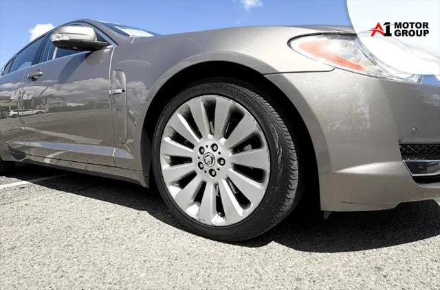 2009 Jaguar XF Premium Luxury
