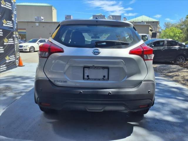 2020 Nissan Kicks S Xtronic CVT