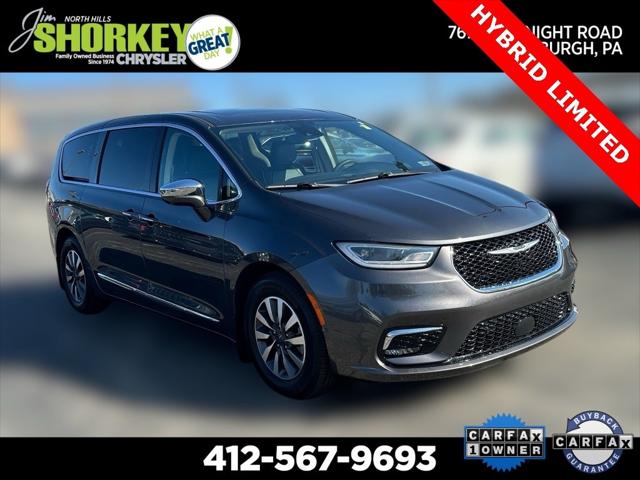 2022 Chrysler Pacifica Hybrid Limited