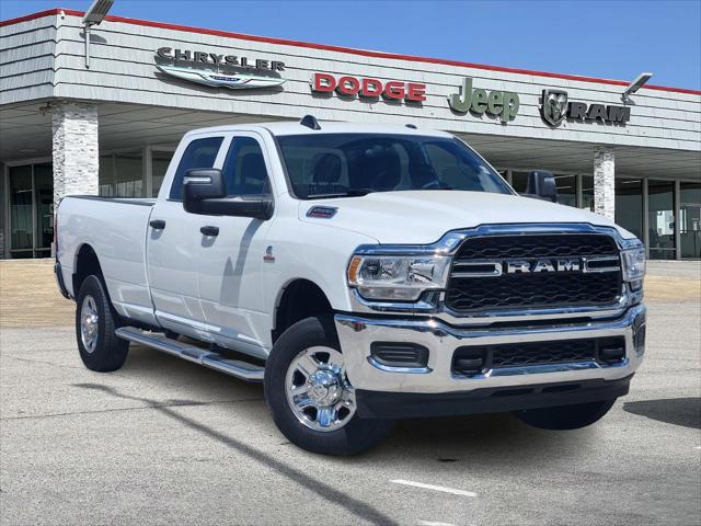 2024 RAM 2500 Tradesman Crew Cab 4x4 8 Box