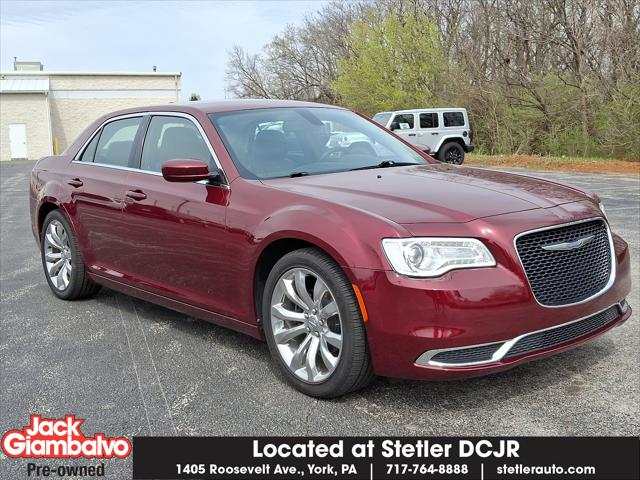 2017 Chrysler 300 Limited