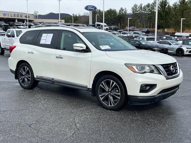 2017 Nissan Pathfinder Platinum