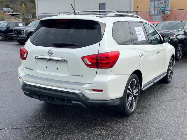 2017 Nissan Pathfinder Platinum