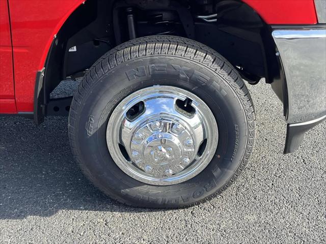 2024 RAM Ram 3500 RAM 3500 TRADESMAN CREW CAB 4X4 8 BOX