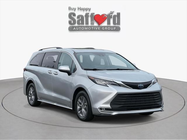 2021 Toyota Sienna XLE