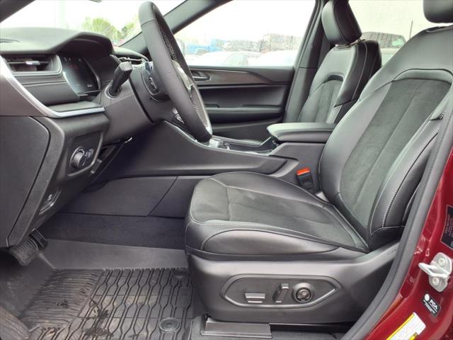2025 Jeep Grand Cherokee L Altitude X 4x4