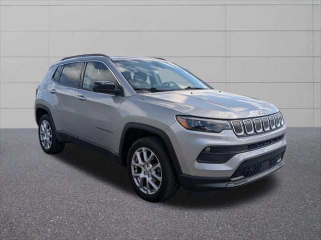 2022 Jeep Compass Latitude Lux 4x4