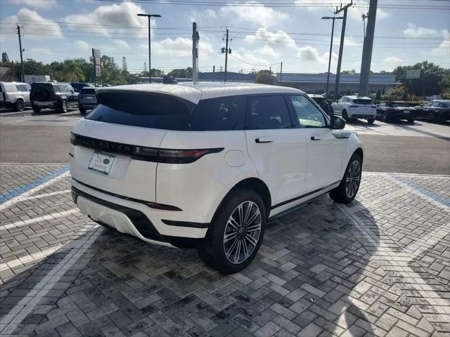 2026 Land Rover Range Rover Evoque Dynamic SE
