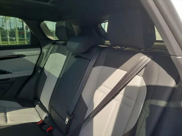 2026 Land Rover Range Rover Evoque Dynamic SE
