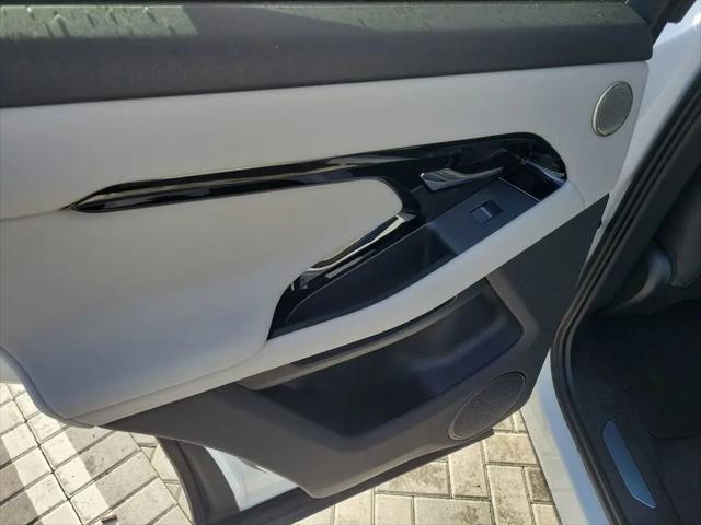 2026 Land Rover Range Rover Evoque Dynamic SE
