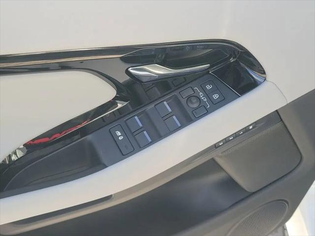 2026 Land Rover Range Rover Evoque Dynamic SE