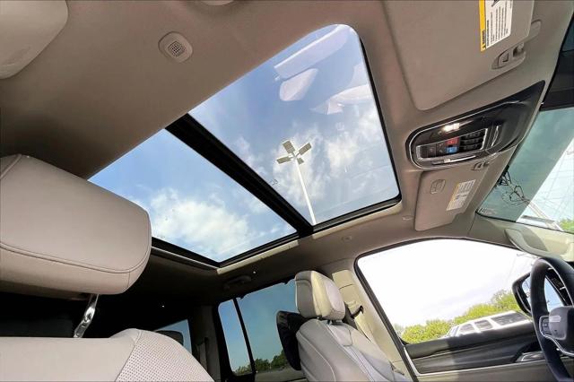 2023 Jeep Wagoneer Series III 4x4