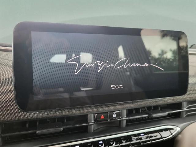 2025 Fiat 500e Giorgio Armani FWD