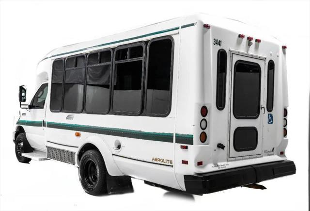2016 Ford E-350 Cutaway Base