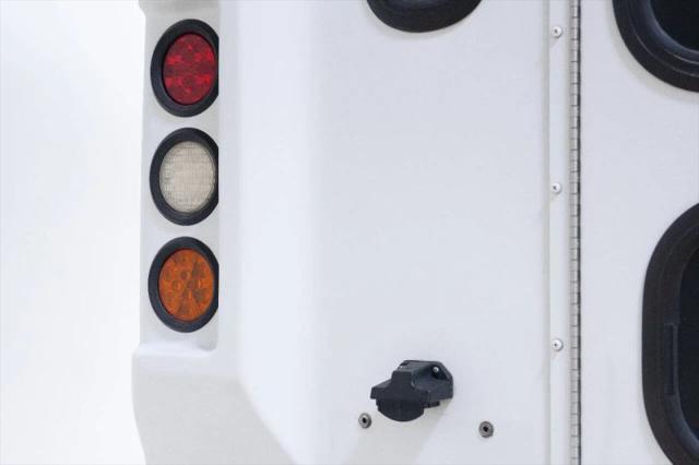 2016 Ford E-350 Cutaway Base