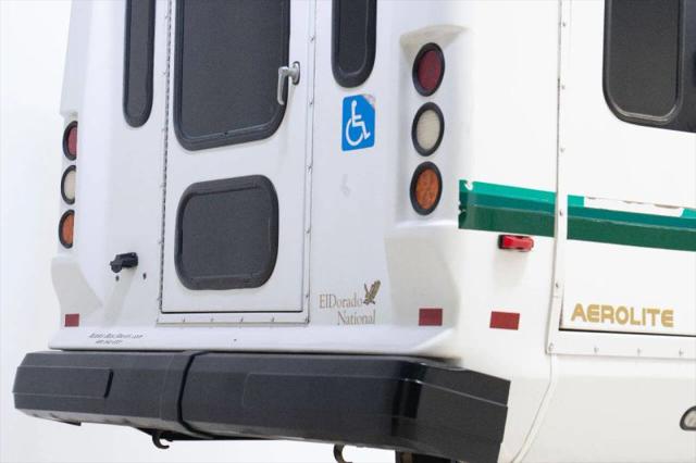 2016 Ford E-350 Cutaway Base