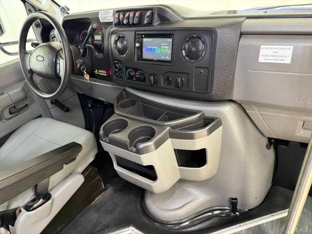 2016 Ford E-350 Cutaway Base