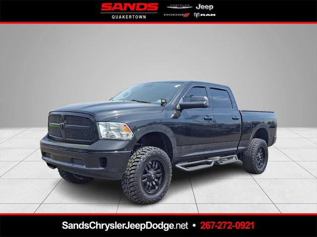 2019 RAM 1500 Classic SLT Crew Cab 4x4 64 Box