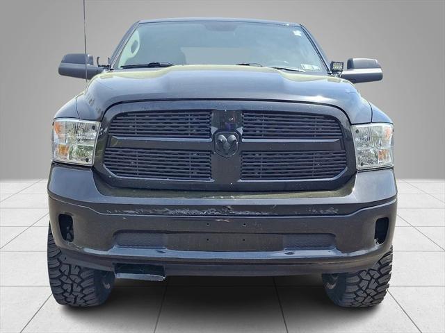 2019 RAM 1500 Classic SLT Crew Cab 4x4 64 Box