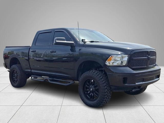 2019 RAM 1500 Classic SLT Crew Cab 4x4 64 Box