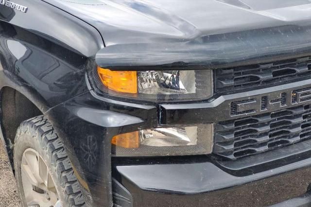 2021 Chevrolet Silverado 1500 4WD Double Cab Standard Bed Custom