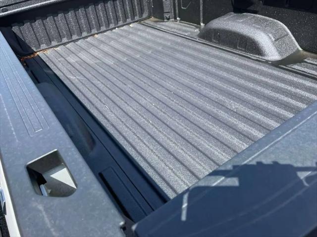 2025 GMC Sierra 3500HD 4WD Double Cab Long Bed Pro
