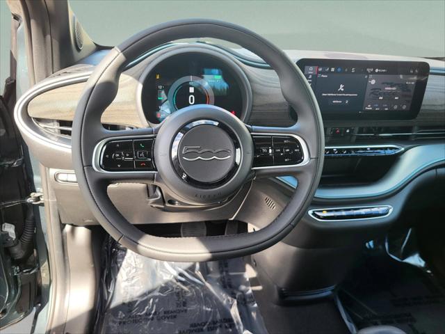 2025 Fiat 500e Giorgio Armani FWD