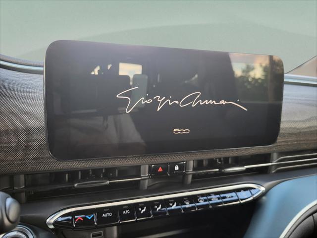 2025 Fiat 500e Giorgio Armani FWD