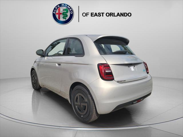 2025 Fiat 500e Giorgio Armani FWD